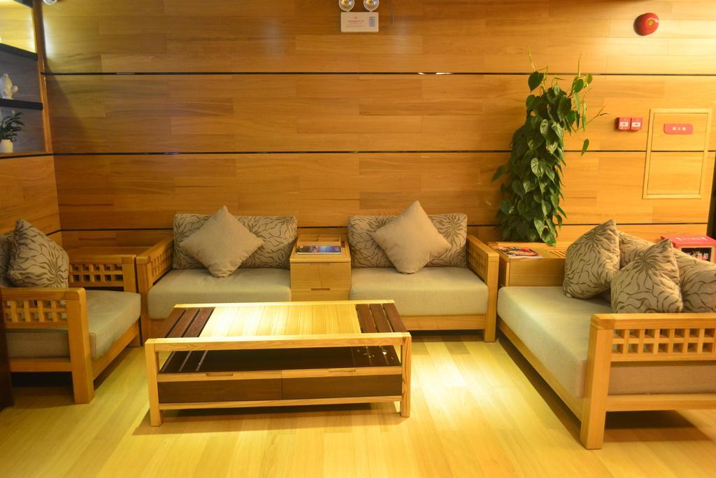 Lavande Hotel Zhuhai Gongbei Port Square Екстериор снимка