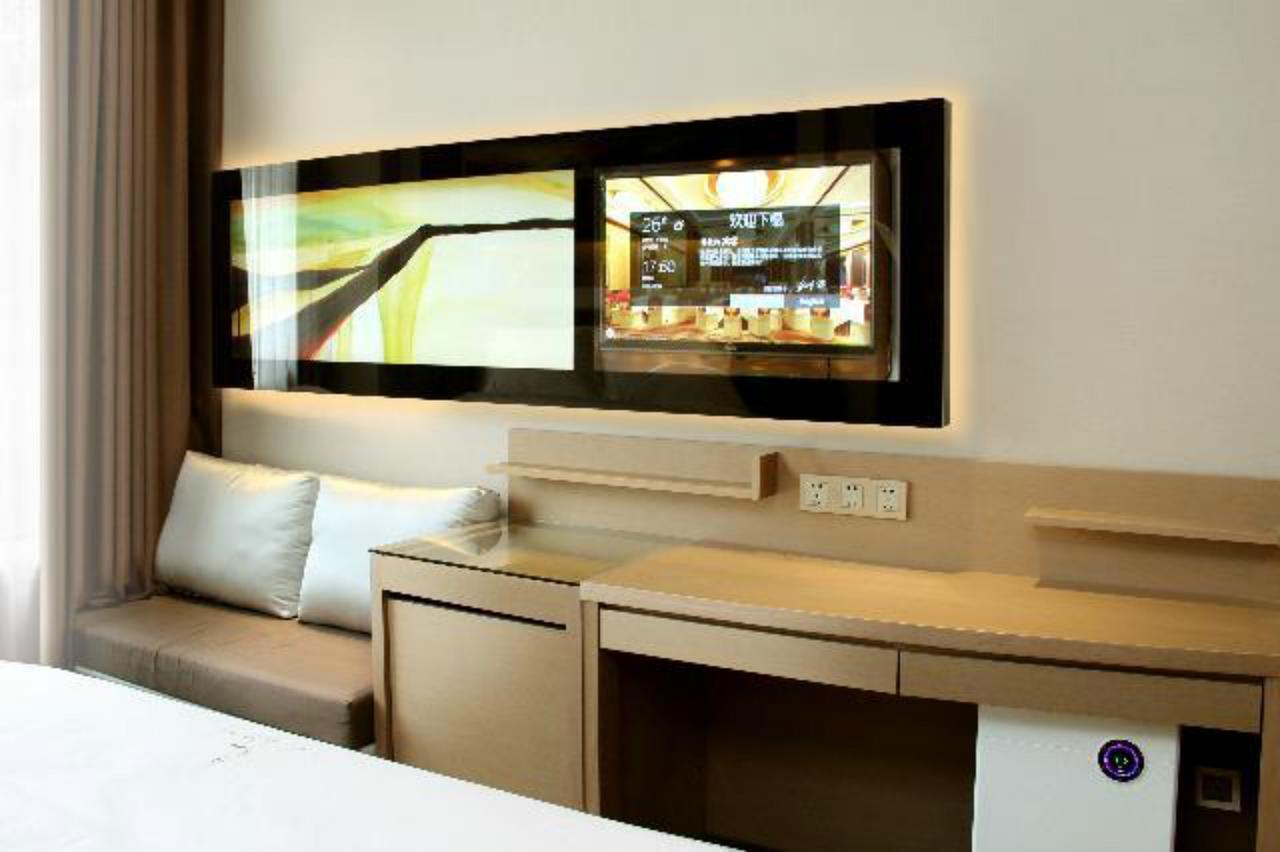 Lavande Hotel Zhuhai Gongbei Port Square Екстериор снимка