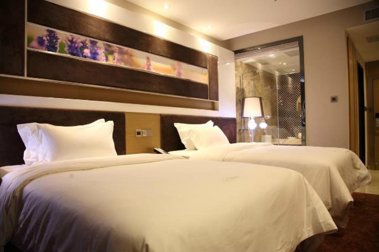 Lavande Hotel Zhuhai Gongbei Port Square Екстериор снимка