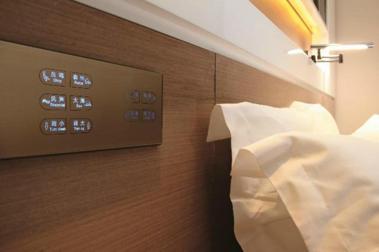 Lavande Hotel Zhuhai Gongbei Port Square Екстериор снимка