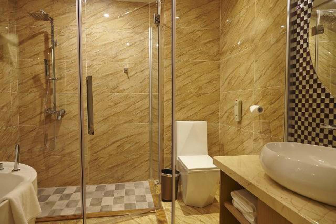 Lavande Hotel Zhuhai Gongbei Port Square Екстериор снимка
